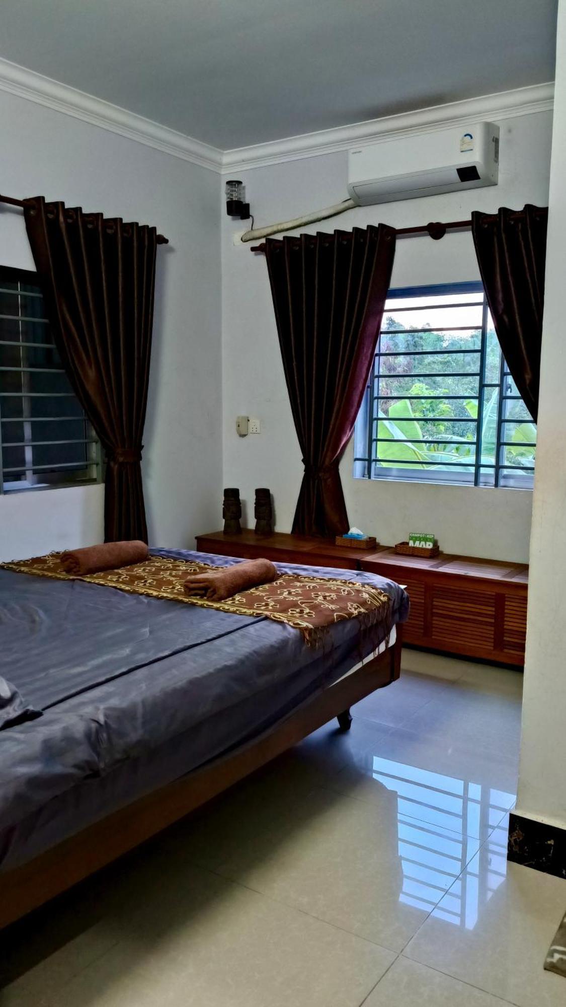 La Maison De Soriya - Work & Stay Kampot Ngoại thất bức ảnh